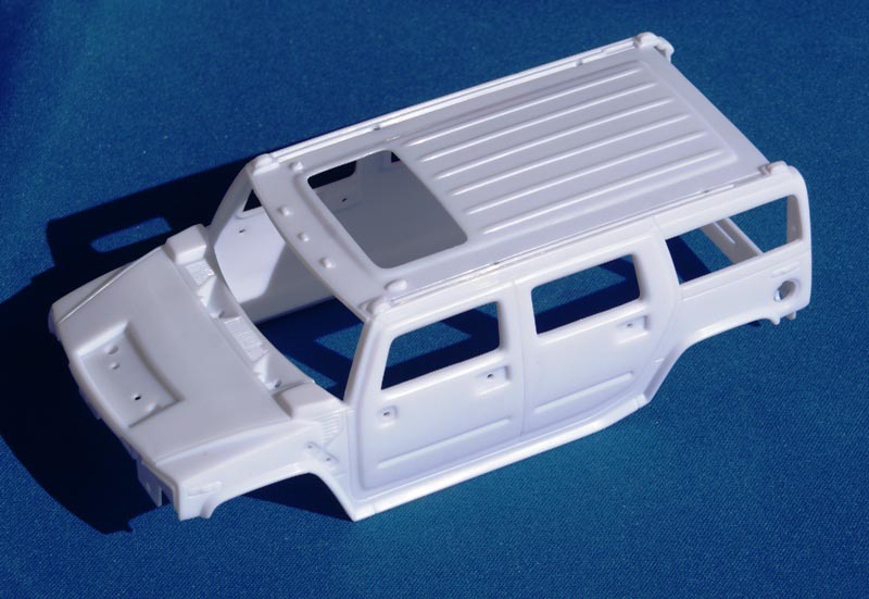 Revell-Monogram Hummer H2 Yellow Kit 1/32